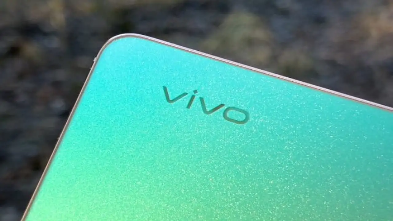 براءة اختراع جديدة من شركة Vivo لهاتف ذكي يتمدد بشكل رأسي مبتكر